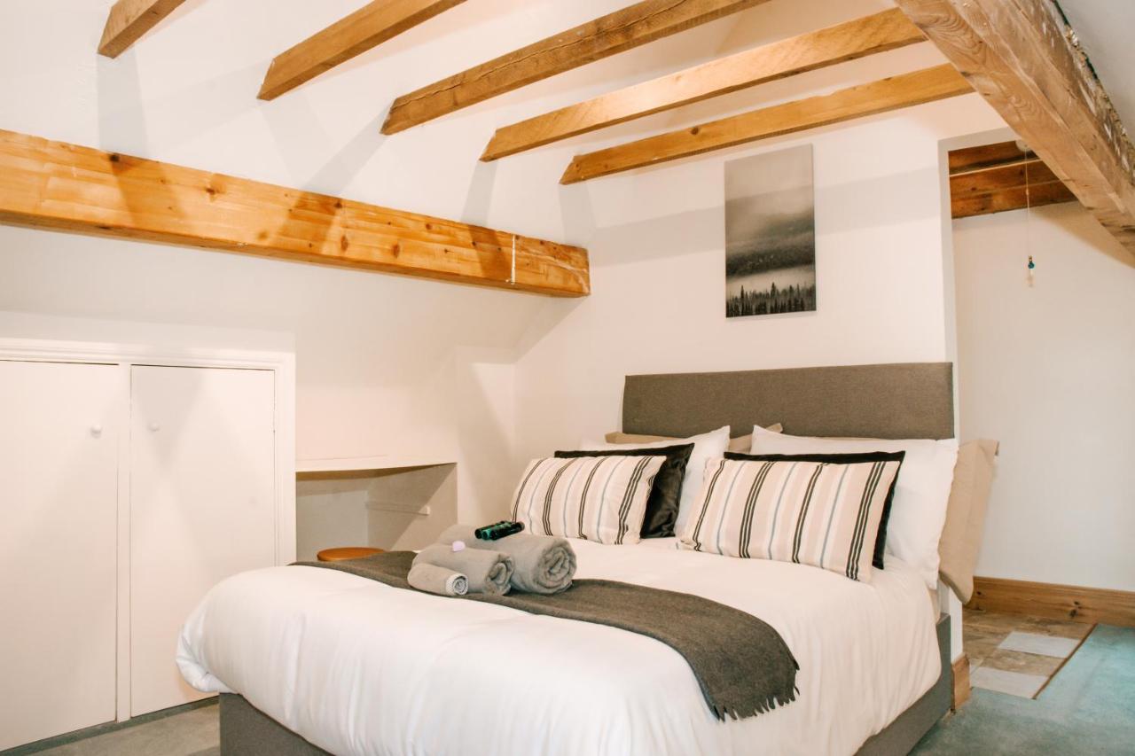Cleobury Mortimer Holly Cottage, 2 Bed House, Sleeps 6 מראה חיצוני תמונה
