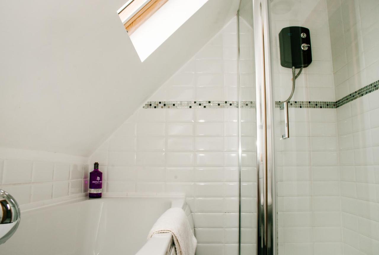 Cleobury Mortimer Holly Cottage, 2 Bed House, Sleeps 6 מראה חיצוני תמונה